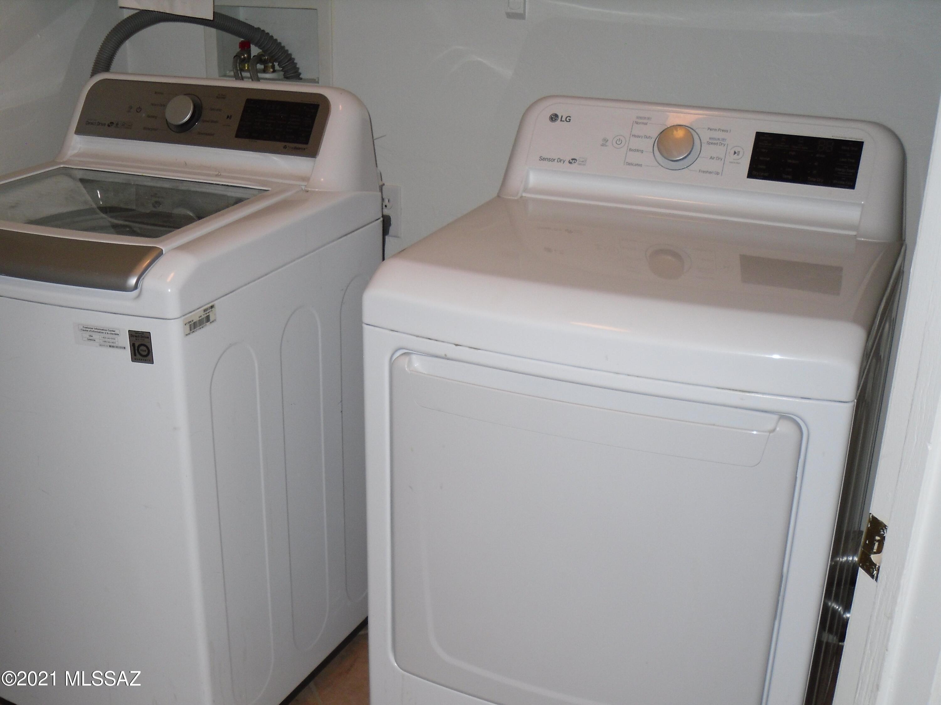 3627 South Desert Promenade Road Tucson, AZ 85735 - Photo 16 of 21 Laundry Room