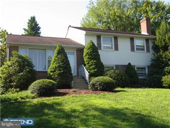439 Robin Hill Road Wayne, PA 19087 - Photo 1 of 9 Exterior Front