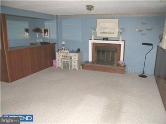 439 Robin Hill Road Wayne, PA 19087 - Photo 6 of 9 Family Room