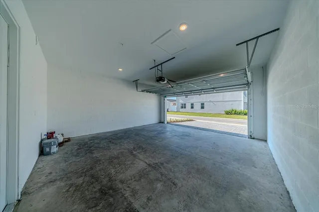 $2,850 | 1850 Falconhurst Lane, Apopka, FL 32703