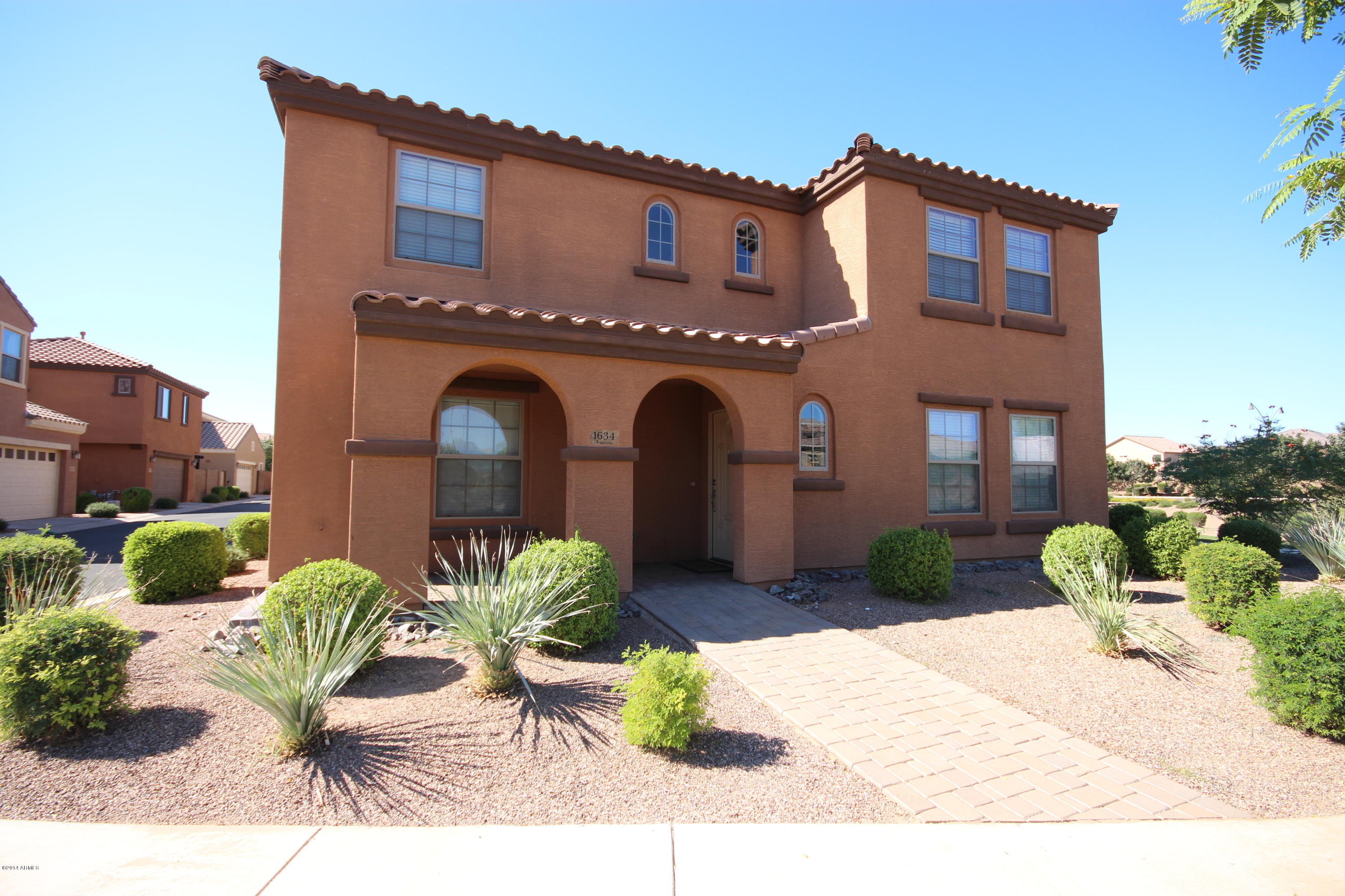 1634 South Martingale Road Gilbert, AZ 85295 - Photo 1 of 36 Front of Home