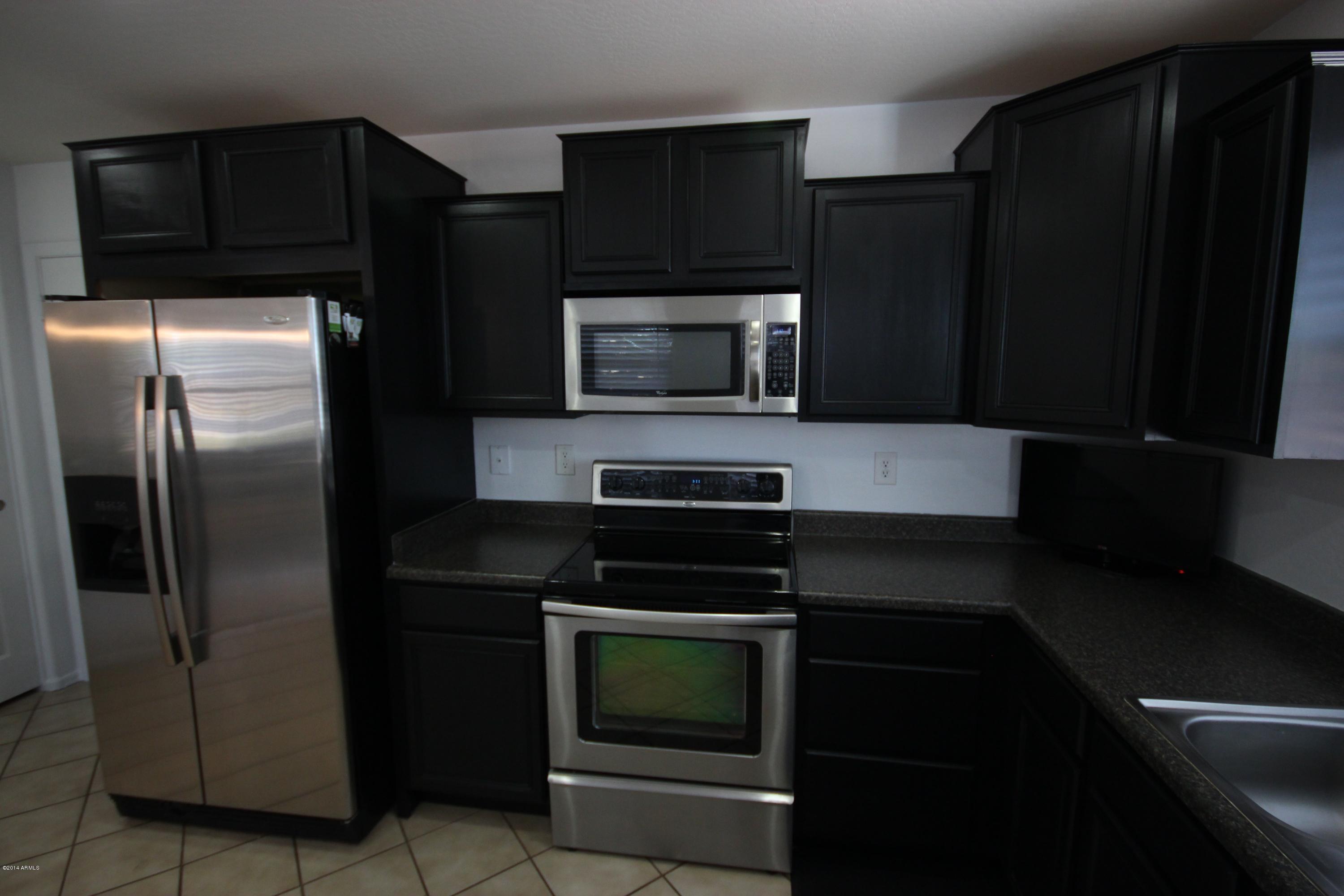 1634 South Martingale Road Gilbert, AZ 85295 - Photo 17 of 36 Kitchen