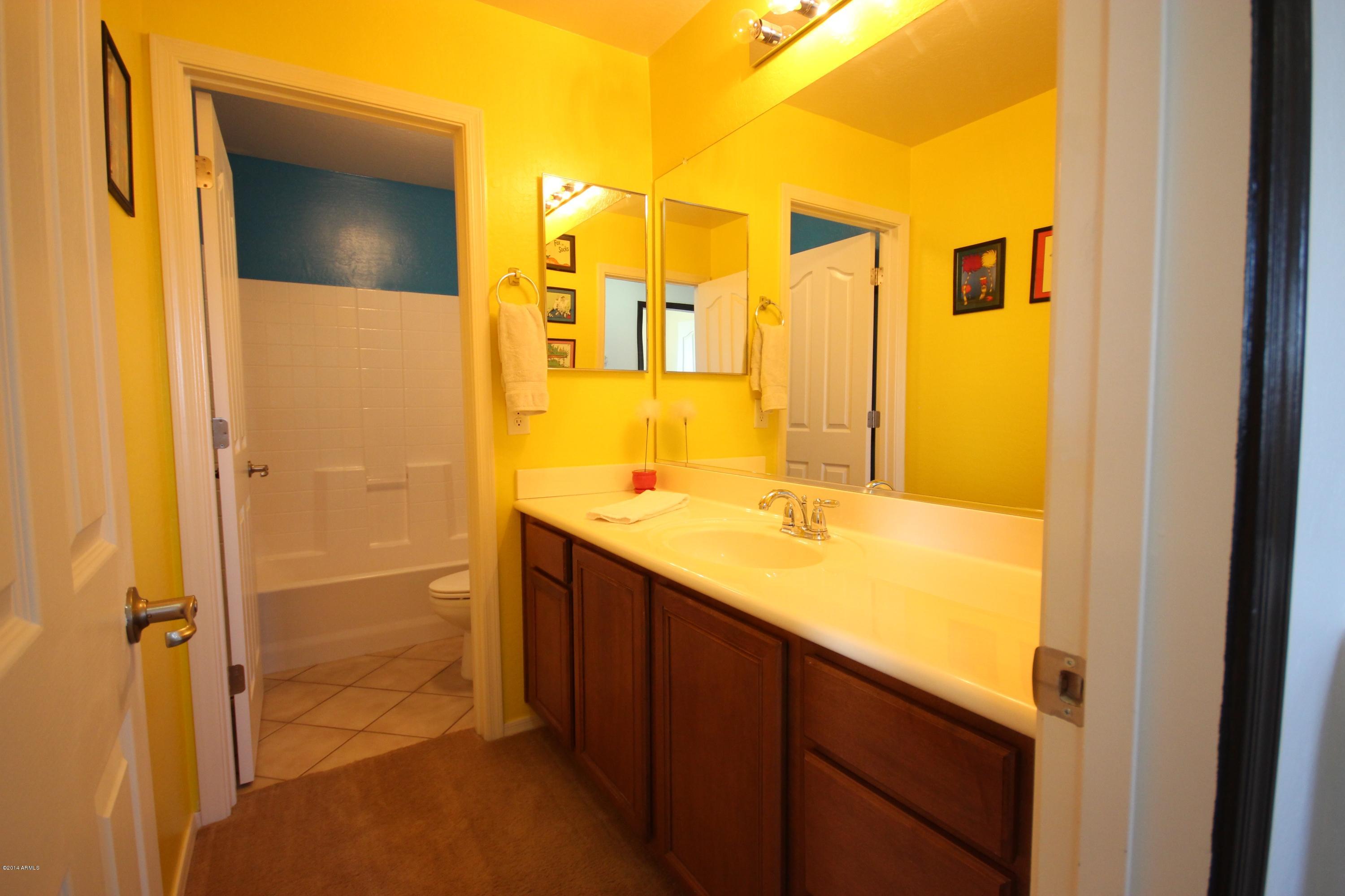 1634 South Martingale Road Gilbert, AZ 85295 - Photo 33 of 36 Hall Bathroom