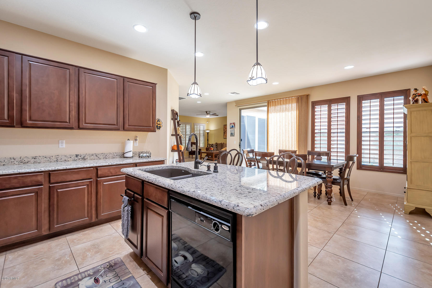 3879 South Bandit Road Gilbert, AZ 85297 - Photo 4 of 14 QPT - DSC_5761