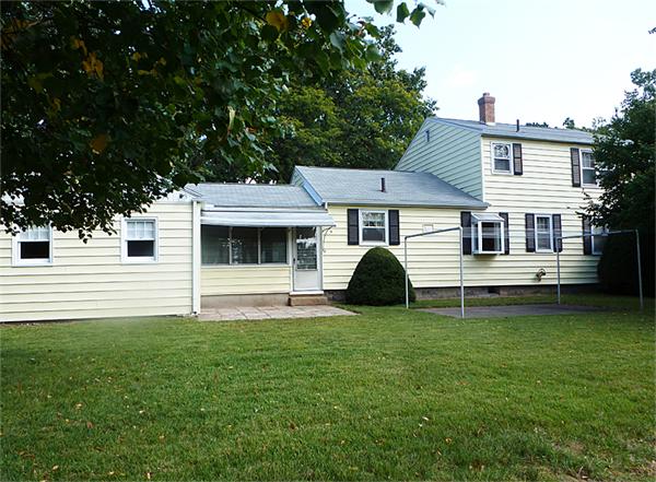 22 Anne Street Springfield, MA 01104 - Photo 18 of 18