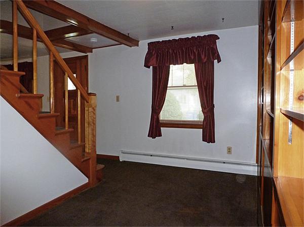 22 Anne Street Springfield, MA 01104 - Photo 5 of 18