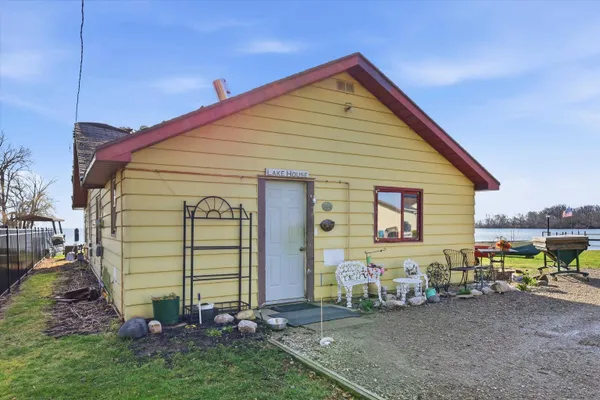 $450,000 | 7284 Highway 45, Oshkosh, WI 54902