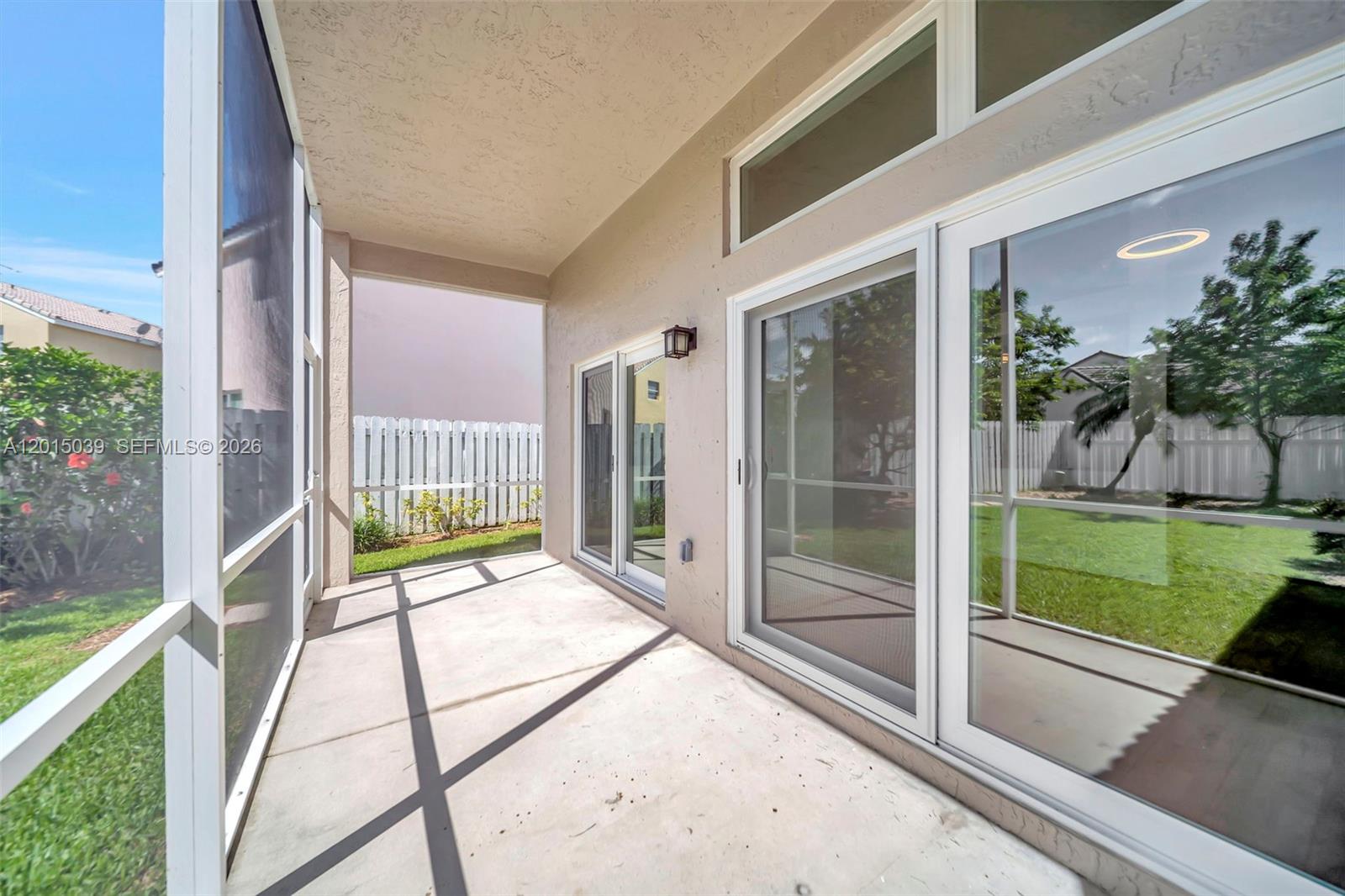 941 Briar Ridge Road Weston, FL 33327 - Photo 29 of 48