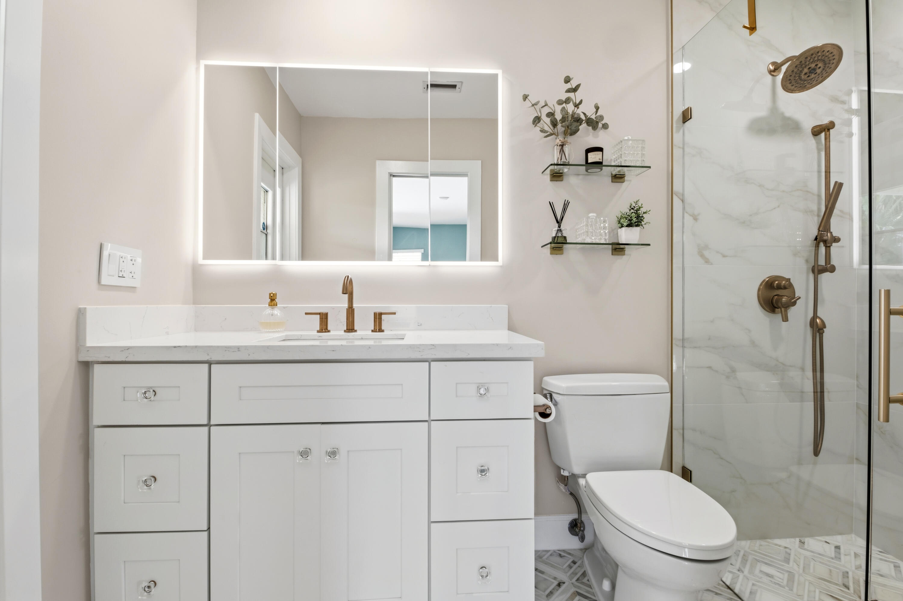 4886 Acorn Drive Boca Raton, FL 33487 - Photo 21 of 48 Primary Bathroom