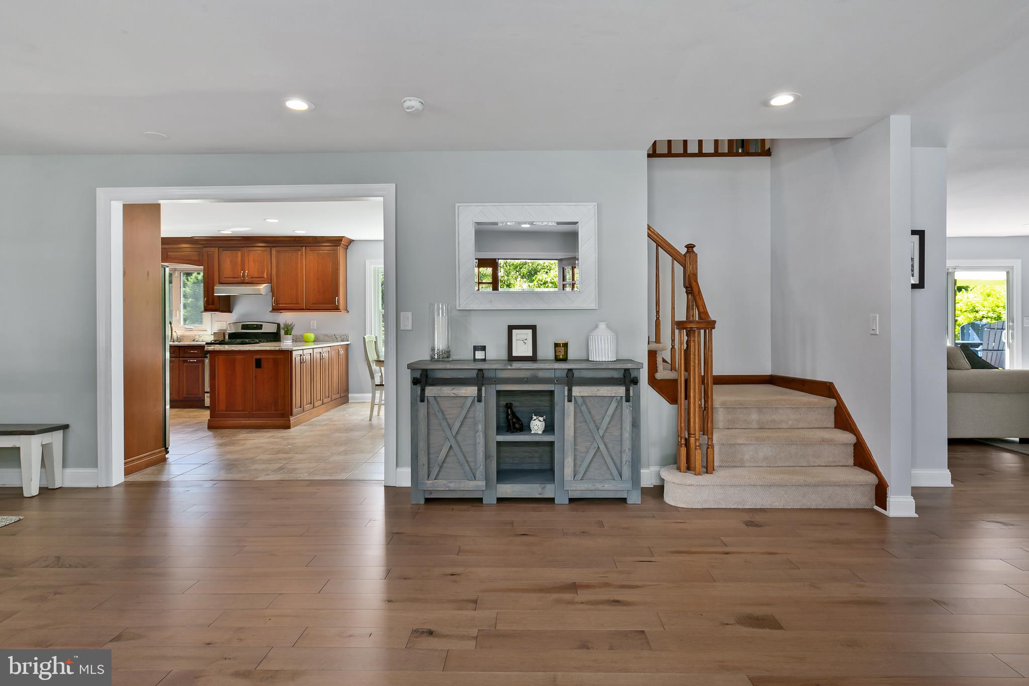 1 Stacy Drive Cream Ridge, NJ 08514 - Photo 6 of 33