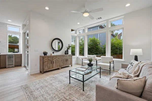 $1,150,000 | 900 South 2nd Street, Unit 21, Austin, TX 78704