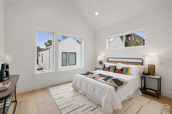 $1,150,000 | 900 South 2nd Street, Unit 21, Austin, TX 78704