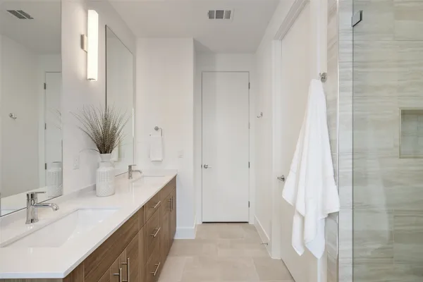 $1,150,000 | 900 South 2nd Street, Unit 21, Austin, TX 78704