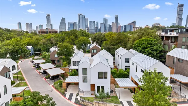 $1,150,000 | 900 South 2nd Street, Unit 21, Austin, TX 78704