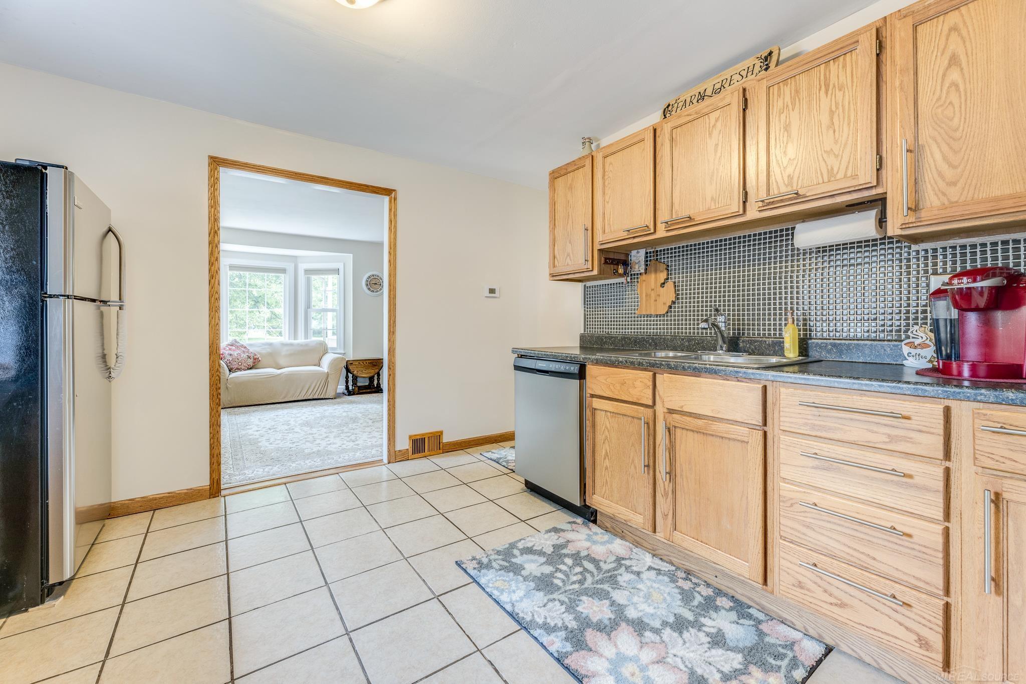 7093 Lakeshore Road Lexington, MI 48450 - Photo 12 of 46