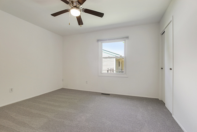 3237 Wallace Avenue Steger, IL 60475 - Photo 9 of 13 a view of an empty room with a window