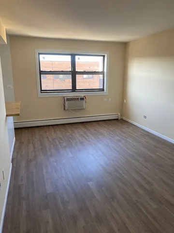 $1,200 | 6030 North Kenmore Avenue, Unit 311, Chicago, IL 60660
