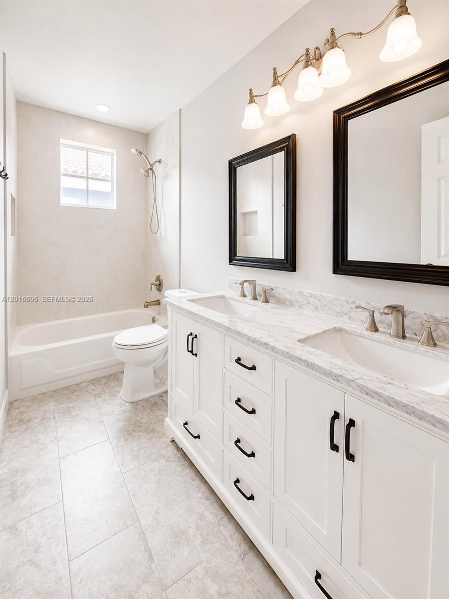 963 Falling Water Road Weston, FL 33326 - Photo 22 of 29