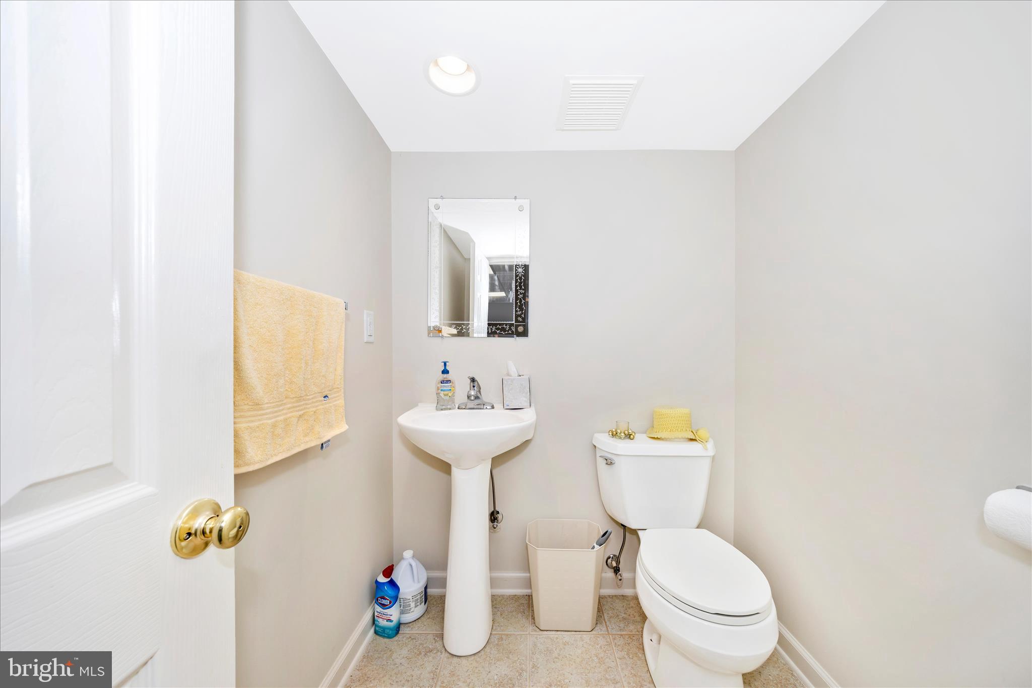 4739 Elmer Derr Road Frederick, MD 21703 - Photo 33 of 97 Powder Room