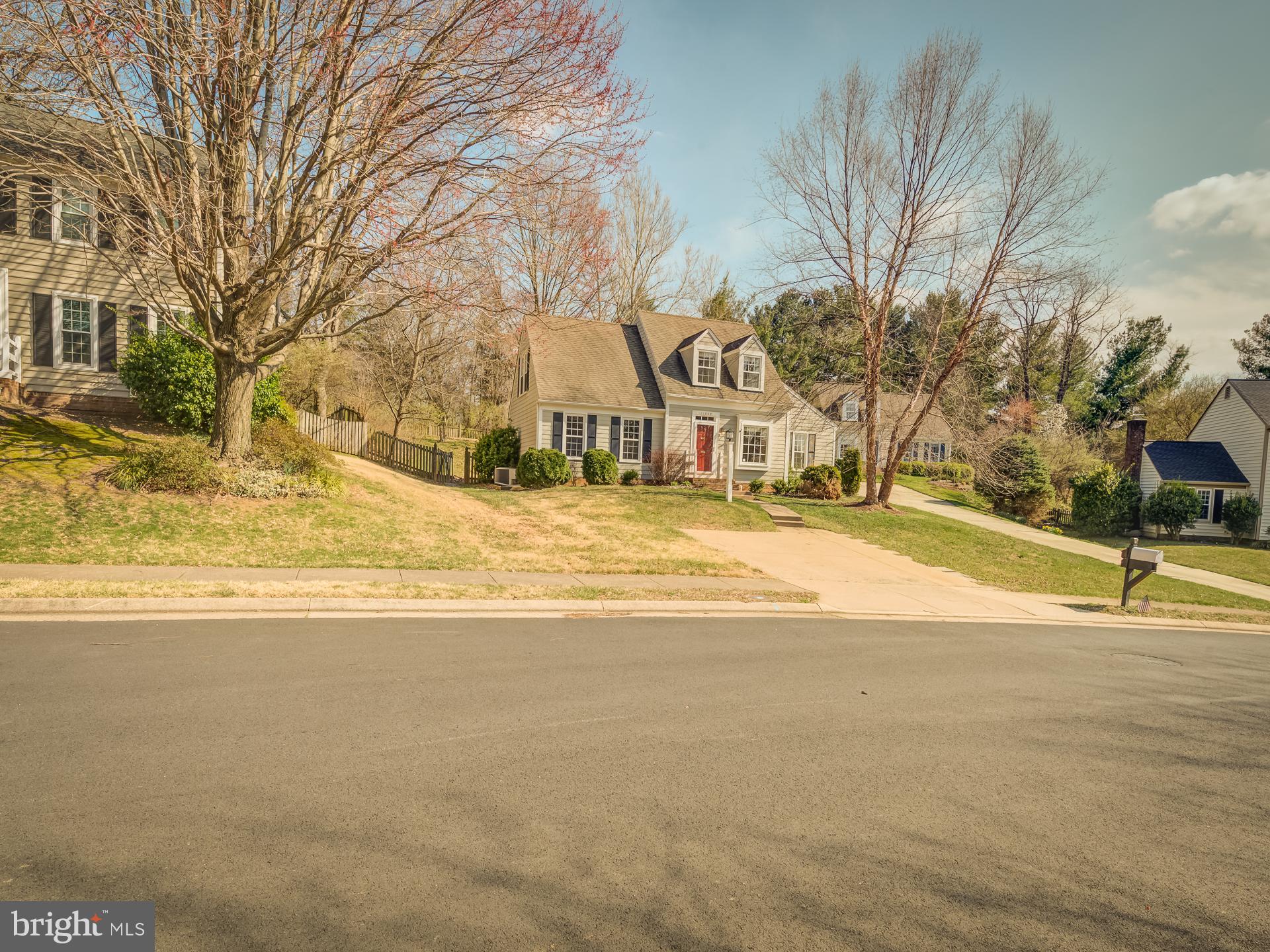 11809 Briar Mill Lane Reston, VA 20194 - Photo 3 of 65 Gallery Image 3