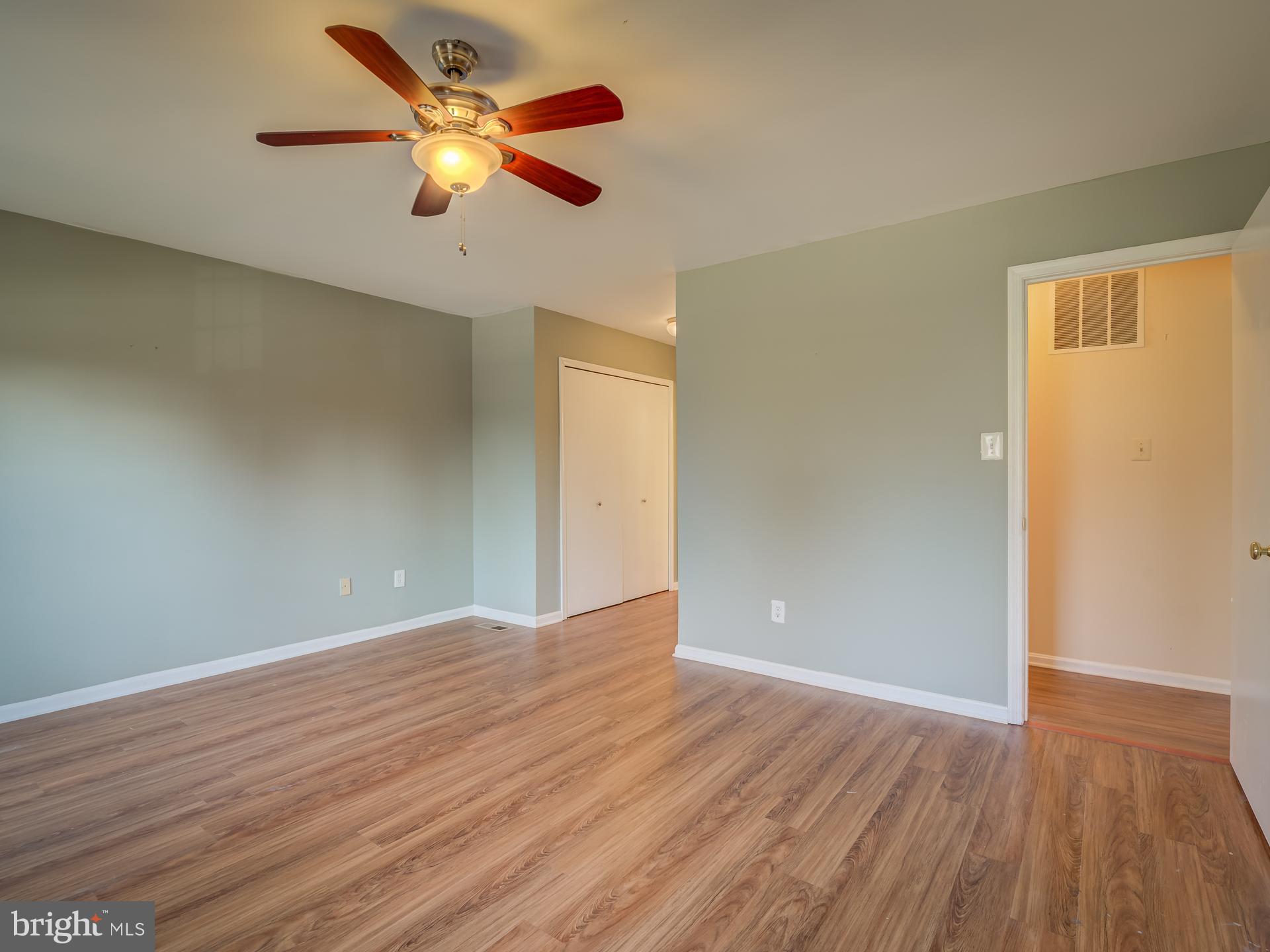 11809 Briar Mill Lane Reston, VA 20194 - Photo 34 of 65 Gallery Image 34