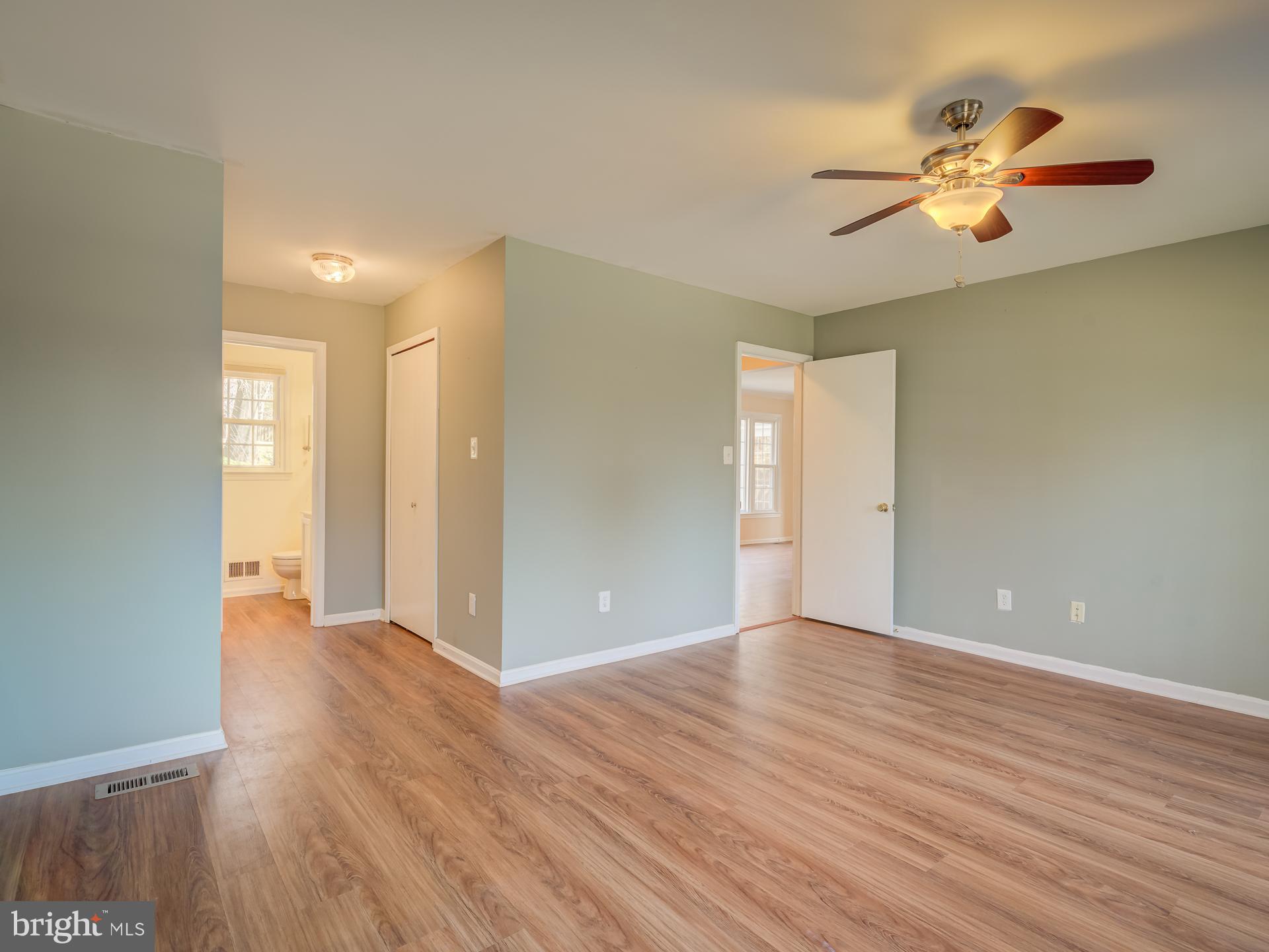 11809 Briar Mill Lane Reston, VA 20194 - Photo 35 of 65 Gallery Image 35