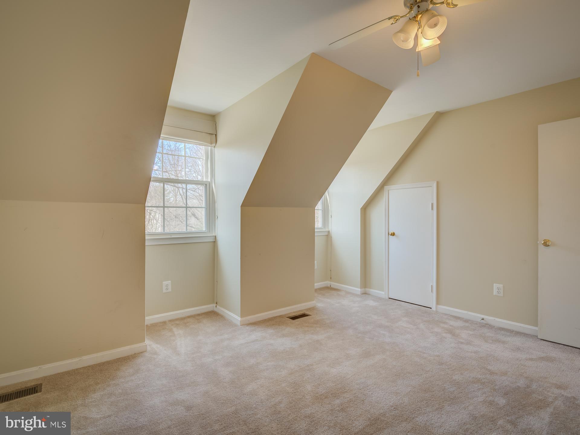 11809 Briar Mill Lane Reston, VA 20194 - Photo 51 of 65 Gallery Image 51