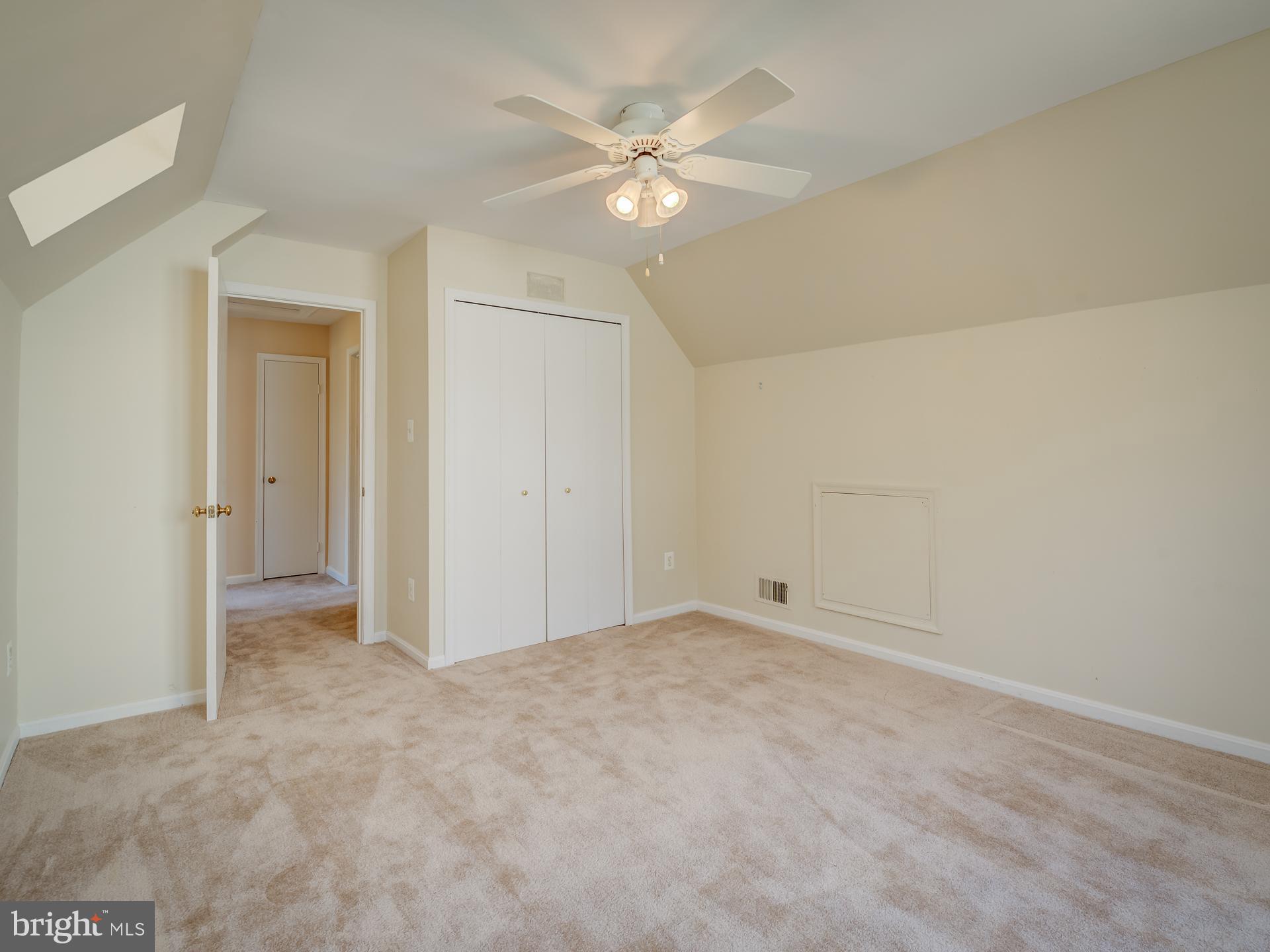 11809 Briar Mill Lane Reston, VA 20194 - Photo 8 of 65 Gallery Image 8