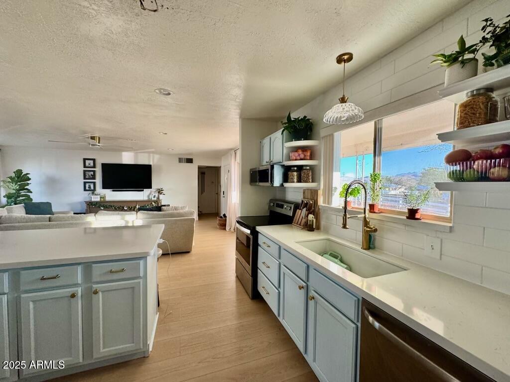 8292 South Springfield Road Globe, AZ 85501 - Photo 11 of 28 IMG_2203
