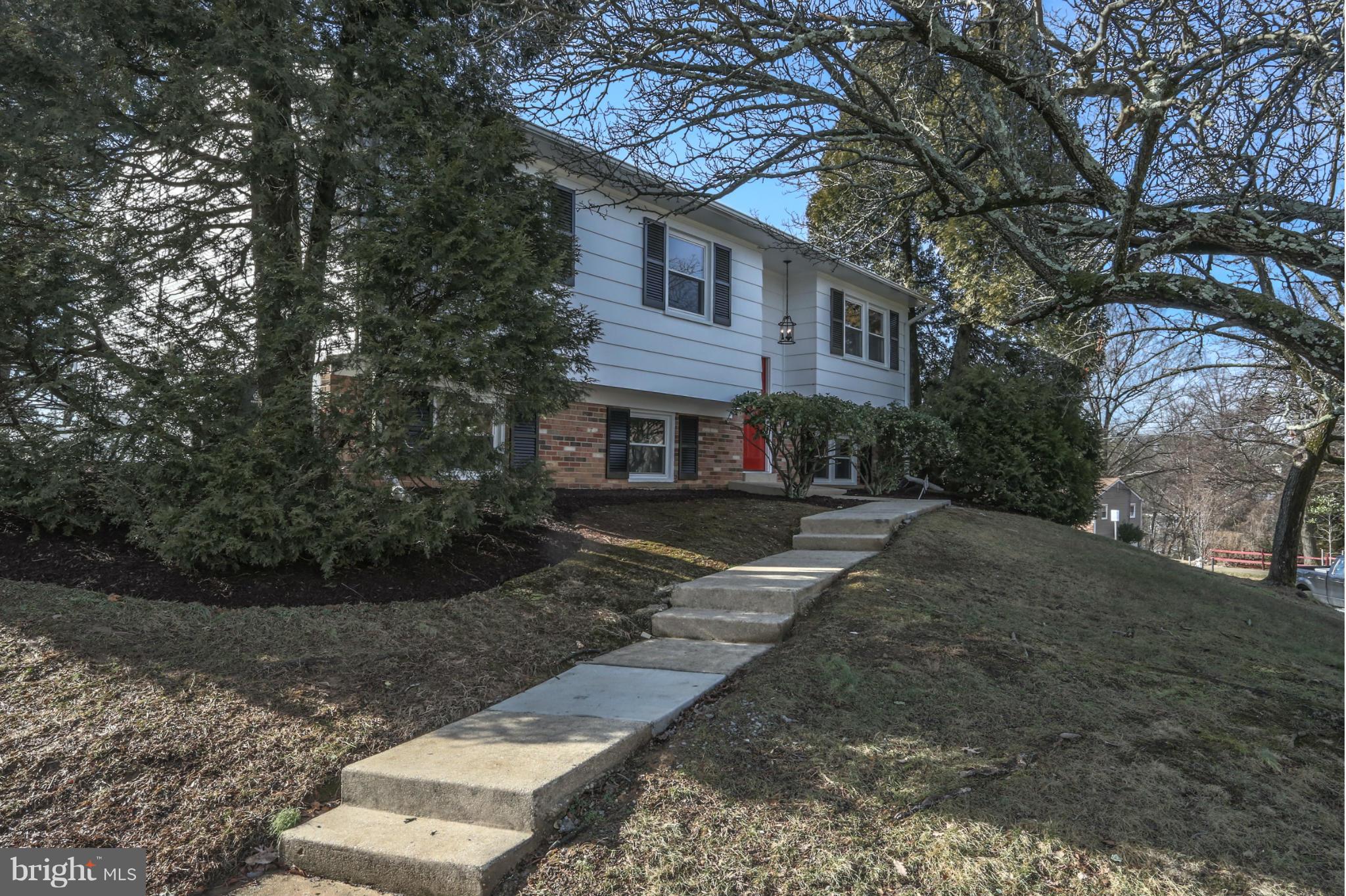 6815 Barton Road Hyattsville, MD 20784 - Photo 2 of 27 Exterior (Front)