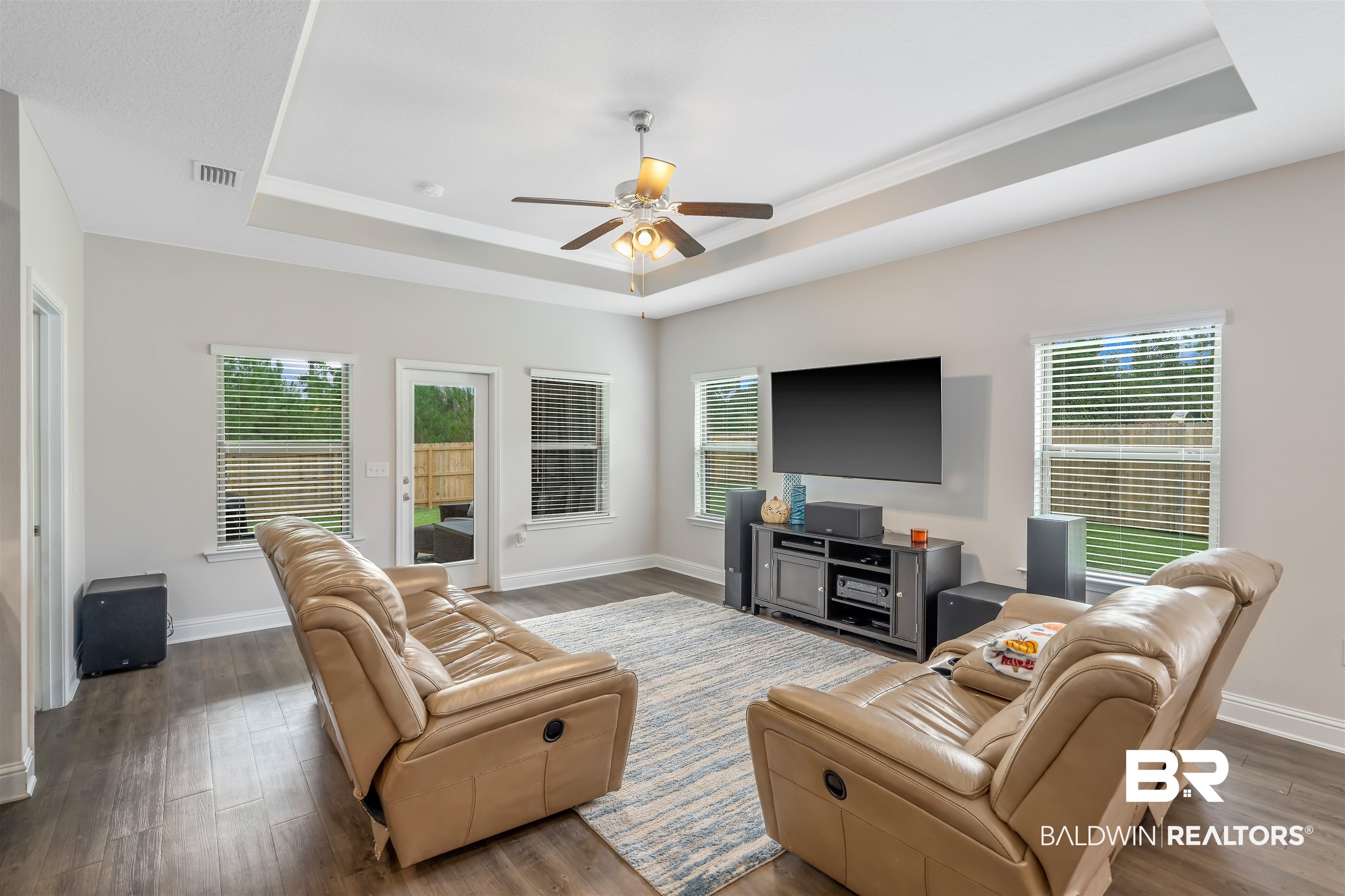 12738 Chickadee Lane Daphne, AL 36527 - Photo 5 of 30 Living Room