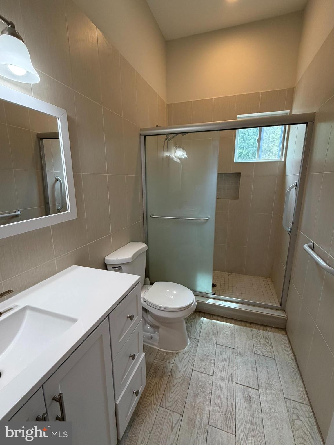 2923 Fairhill Road Fairfax, VA 22031 - Photo 26 of 63 Bathroom 1