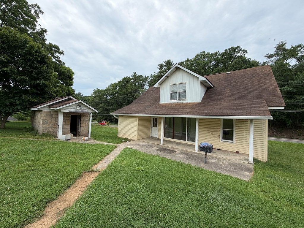 1569 Ritter Drive Daniels, WV 25832 - Photo 9 of 49 Gallery Image 9