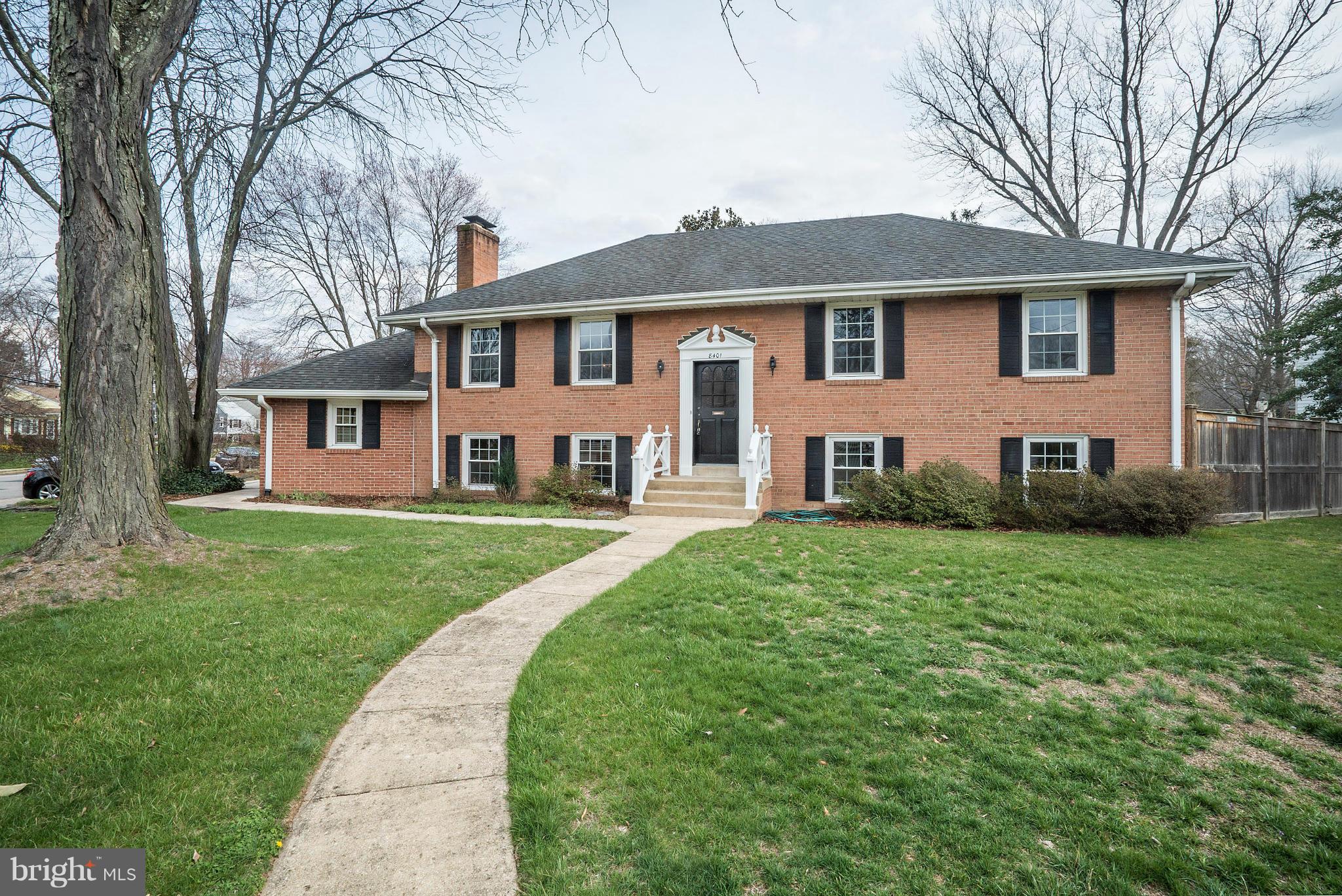 8401 Fort Hunt Road Alexandria, VA 22308 - Photo 1 of 29 Exterior (Front)