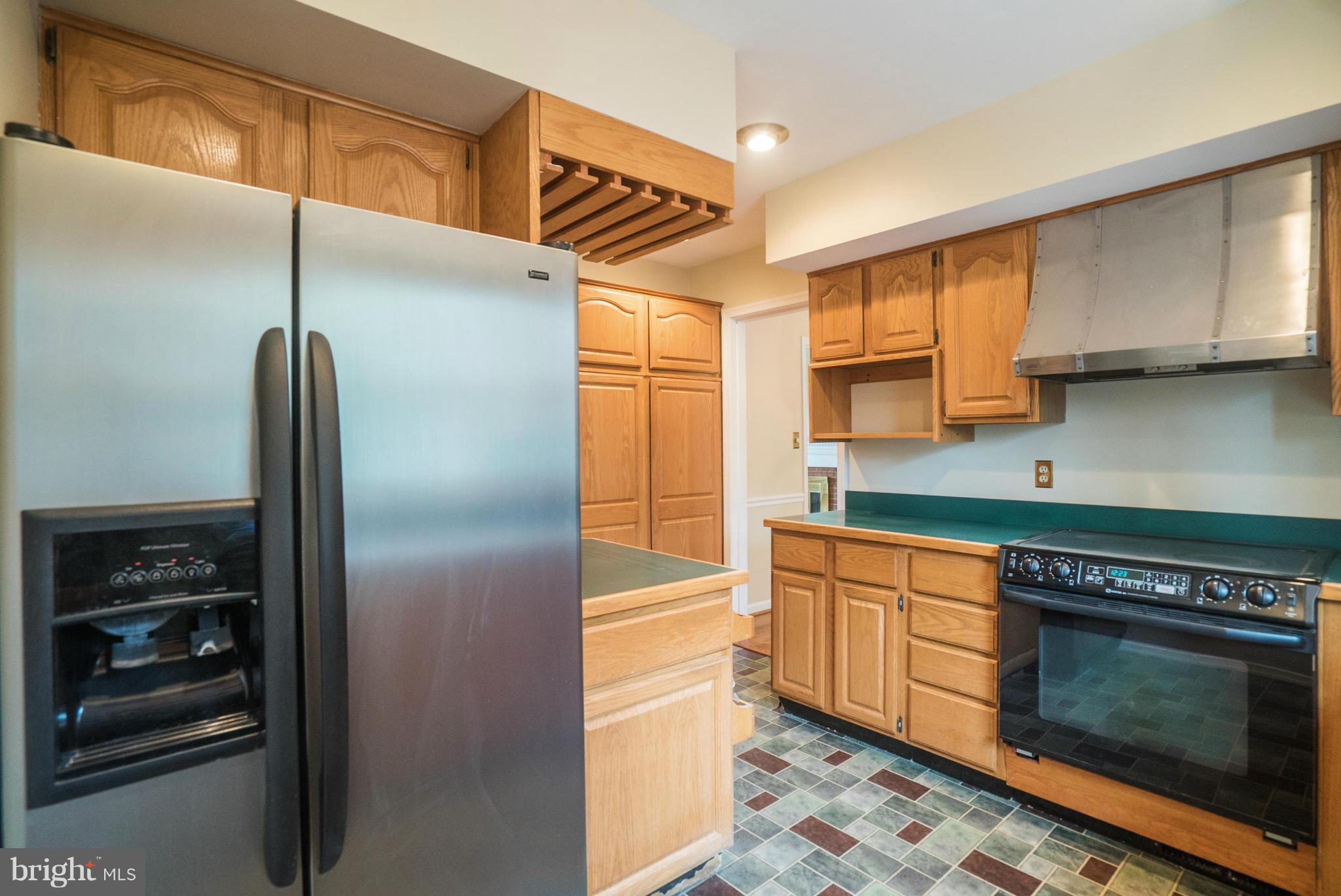 8401 Fort Hunt Road Alexandria, VA 22308 - Photo 8 of 29 Kitchen