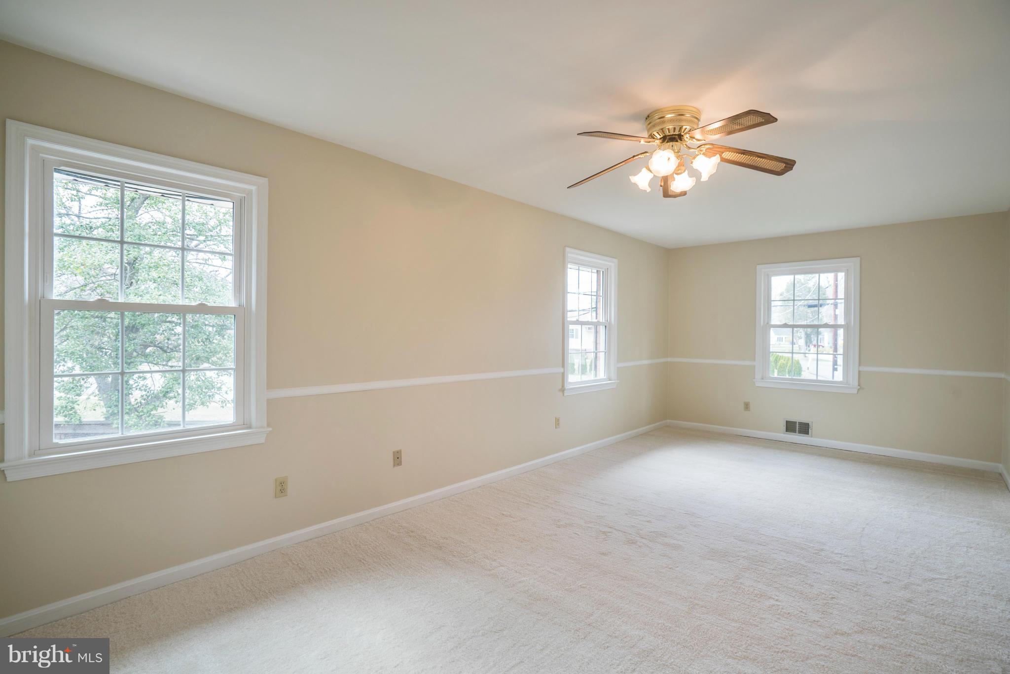 8401 Fort Hunt Road Alexandria, VA 22308 - Photo 9 of 29 Bedroom (Master)