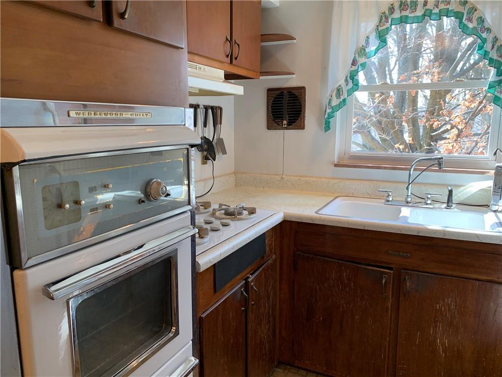 800 Highview Road Pittsburgh, PA 15234 - Photo 9 of 25