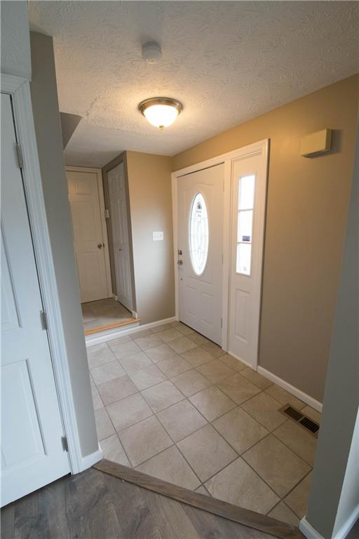 308 Ritter Road South Sewickley, PA 15143 - Photo 2 of 25 Gallery Image 2