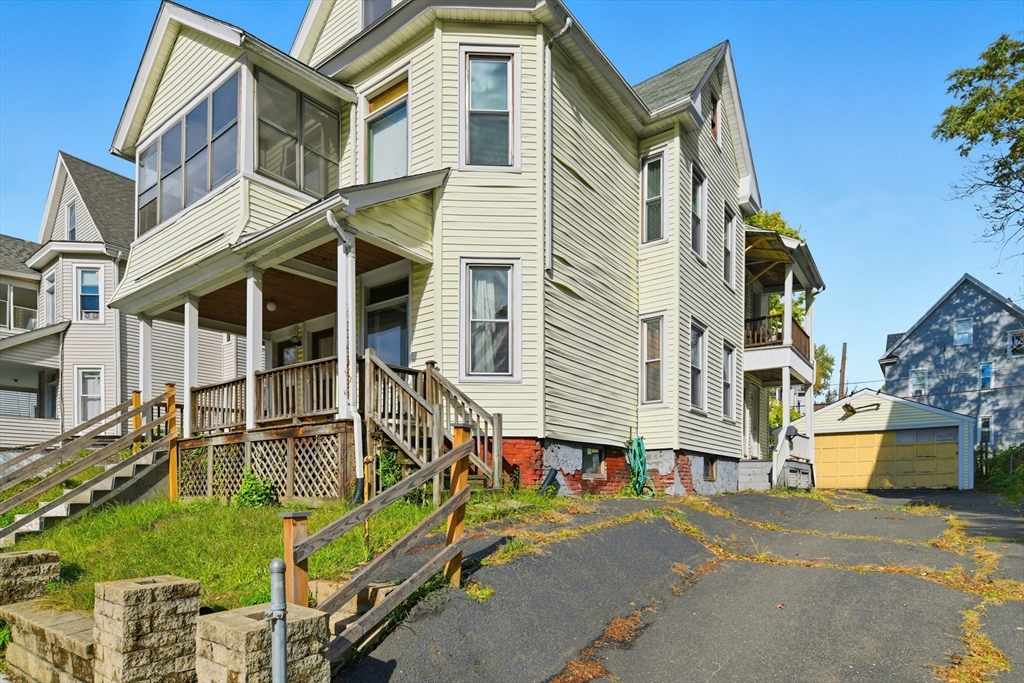 20 Webster Street Springfield, MA 01104 - Photo 4 of 42 Gallery Image 4