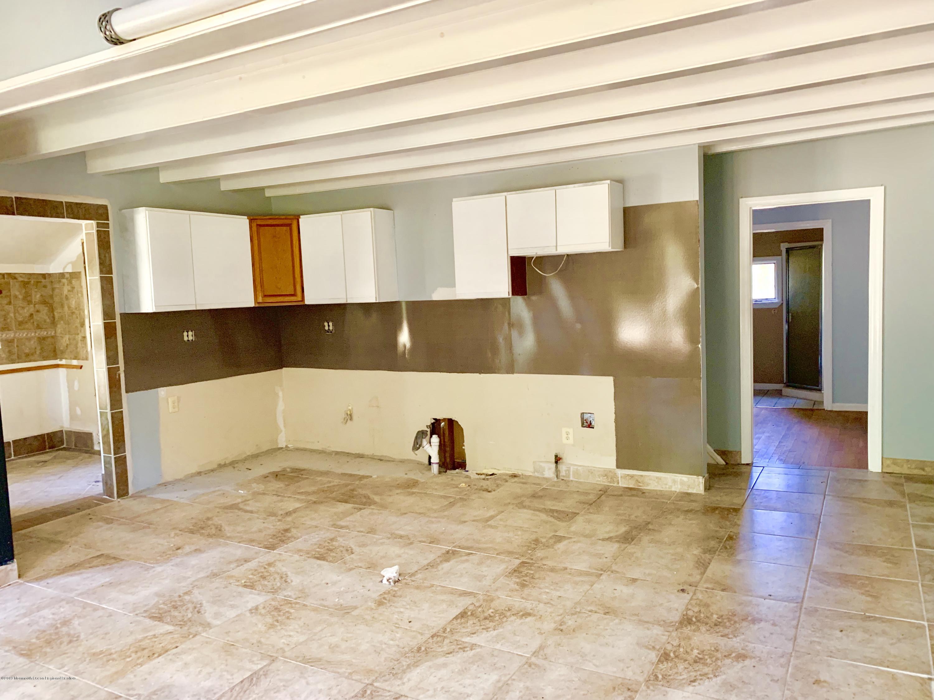 47 Squankum Road Colts Neck, NJ 07722 - Photo 5 of 9 Photo Jul 15, 10 48 17 AM