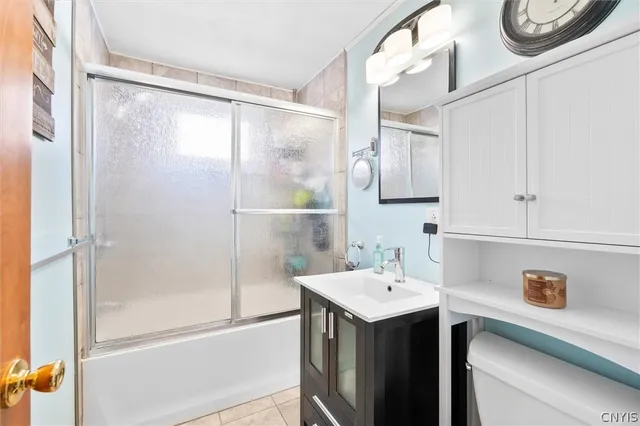 $185,000 | 100 Clarence Drive, Cicero, NY 13212