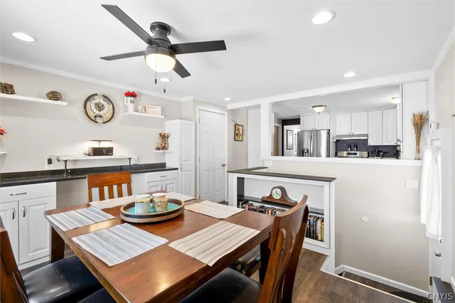 $185,000 | 100 Clarence Drive, Cicero, NY 13212