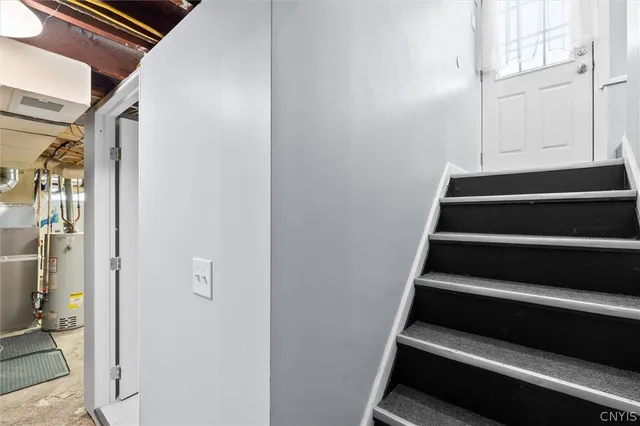 $185,000 | 100 Clarence Drive, Cicero, NY 13212