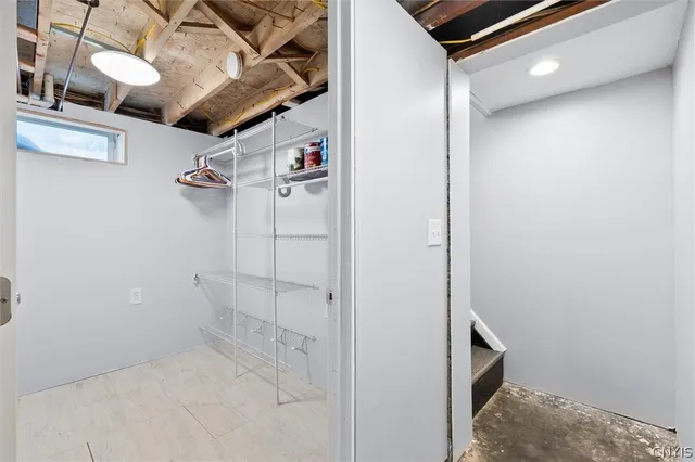 $185,000 | 100 Clarence Drive, Cicero, NY 13212