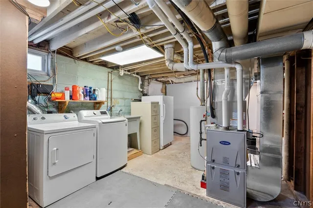 $185,000 | 100 Clarence Drive, Cicero, NY 13212