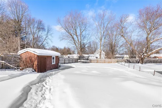 $185,000 | 100 Clarence Drive, Cicero, NY 13212