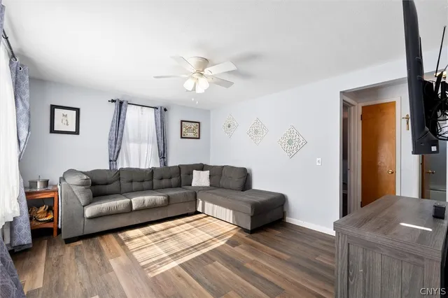 $185,000 | 100 Clarence Drive, Cicero, NY 13212