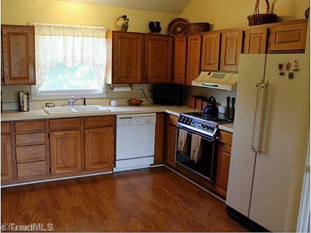 8623 Bame Road Colfax, NC 27235 - Photo 4 of 16 Kitchen.