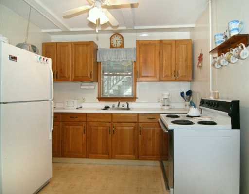 14 Milkay Way Narragansett, RI 02882 - Photo 3 of 12 Kitchen.