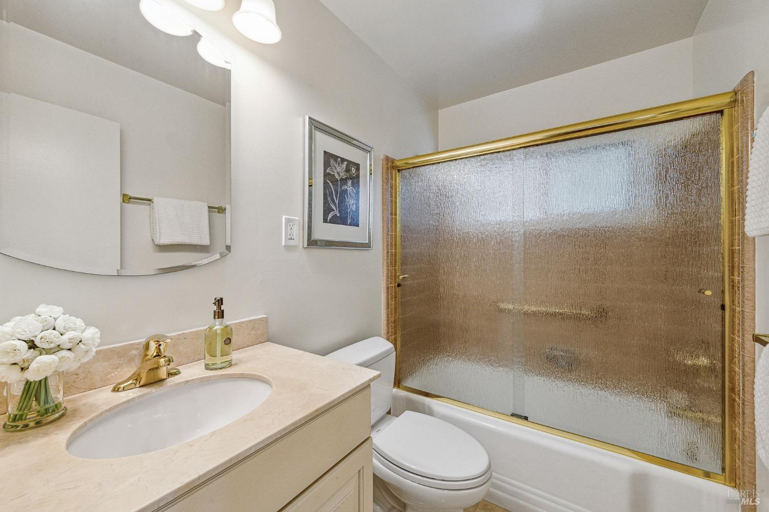 94 Longfellow Road Mill Valley, CA 94941 - Photo 15 of 38